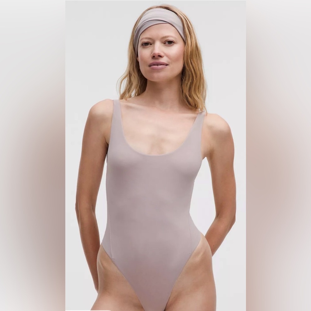 Lululemon Wundermost Ultra-Soft Nulu Mesh Scoop-Back Thong Bodysuit - S/6